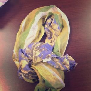 Echo scarf